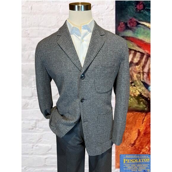 Pendleton Other - Pendleton 42R Gray Flanel Plaid Patch Pockets Action Back Blazer Sport Jacket